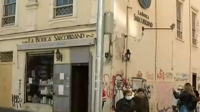 Abogado de la Corte Suprema fue detenido por realizar graffiti en zona patrimonial de Valparaíso