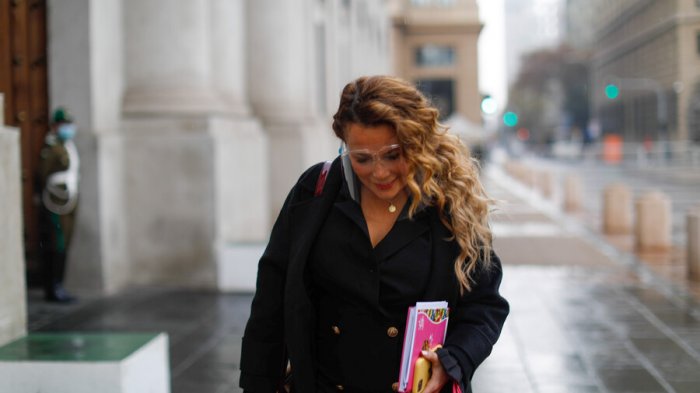 “Otra cosa es inventar”: Cathy Barriga se defendió de acusaciones por más de 20 mil test rápidos vencidos en Maipú