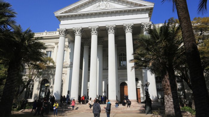 Frente Amplio confirma que no presentará vicepresidencia adjunta a la CC y que apoyará opciones de Apruebo Dignidad