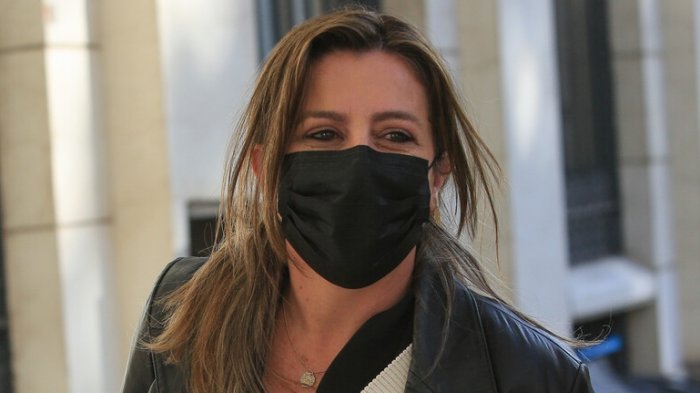 Poeta le regaló un diccionario de mapudungún a Teresa Marinovic tras polémicos dichos contra la machi Linconao