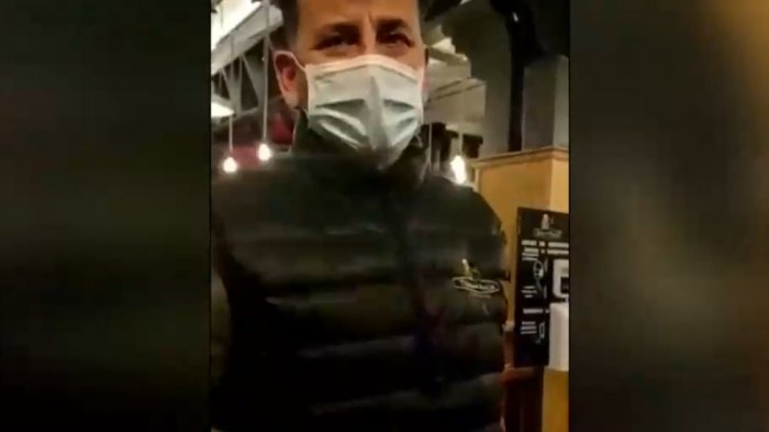 Mujer acusó a restaurant de 