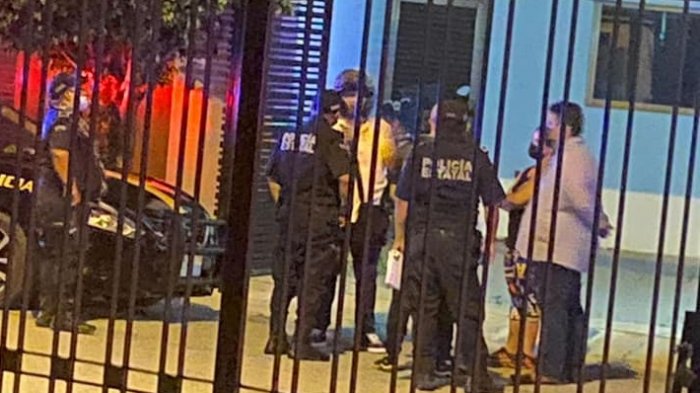 Chilena en México denuncia VIF y colusión de la policía con su agresor para robar objetos materiales de su casa