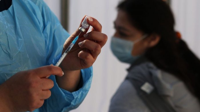 Pedro Aguirre Cerda cerrará vacunatorios hasta nuevo aviso por falta de stock: 