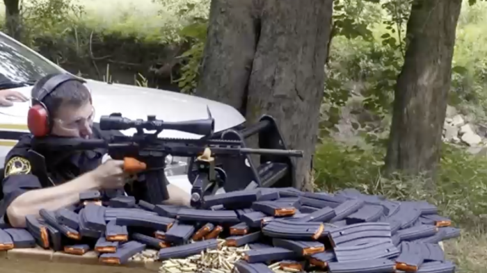 Inédito tráfico de armas de guerra en Chile: Incautan fusiles de carácter militar en Aduana de Iquique