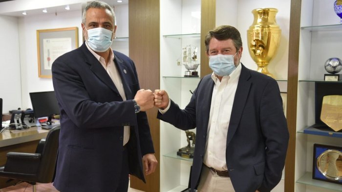 “Sin vacuna no hay estadio”: Orrego confirmó que se exigirá Pase de Movilidad a todos los hinchas