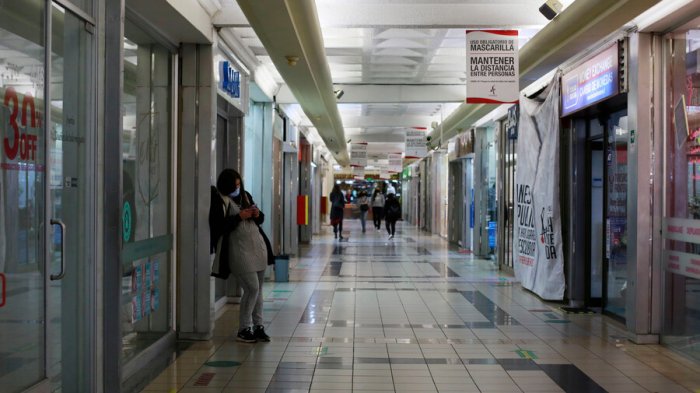 Trabajadores del comercio piden cierre de locales a las 19:00 horas: Argumentan poca seguridad al retornar a sus hogares