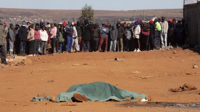 Estallido de violencia en Sudáfrica: Ascienden a 354 los muertos por los disturbios en el mes de julio