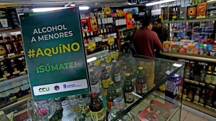 Botilleros de Chile llaman a consumo responsable de alcohol en pleno proceso de desconfinamiento