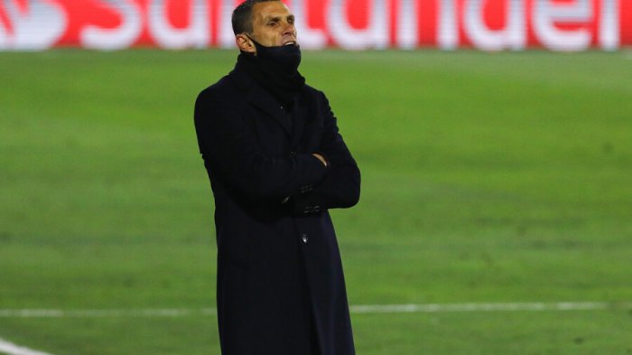 “El apoyo está siempre al técnico”: Presidente de Cruzados reiteró su respaldo a Gustavo Poyet