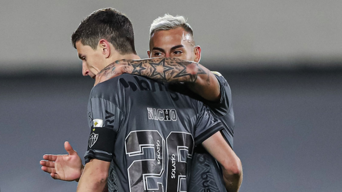 Isla y Vargas dieron el primer golpe en los cuartos de final de la Libertadores: Paulo Díaz no pudo ante Mineiro