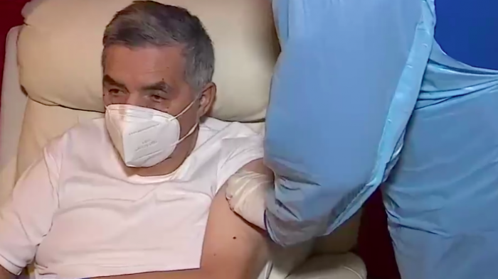 La Florida implementa programa de vacunación a domicilio para vecinos mayores de 80 años