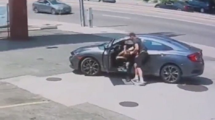 Luchador de la UFC atrapó a delincuente robando su auto: 