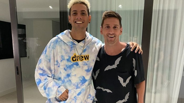 La historia de Coscu, el streamer argentino que compartió una íntima cena con Messi