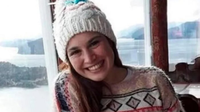 “Él la hostigaba”: Familia de joven que se ahorcó frente a casa de su novio pide que causa no cierre como suicidio