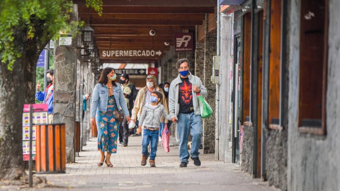 Paso a Paso: 34 comunas avanzan a Fase 4 y otras cinco retroceden a Transición