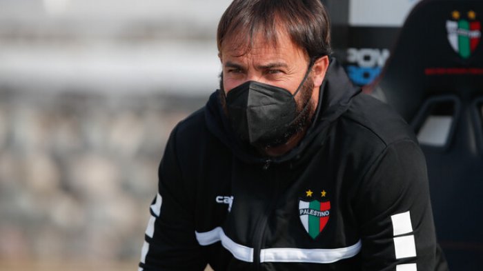 José Luis Sierra dejó de ser el director técnico de Palestino
