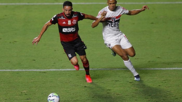 Alarma en la Roja: Flamengo informó que Isla tiene molestias musculares a solo dos semanas del duelo ante Brasil