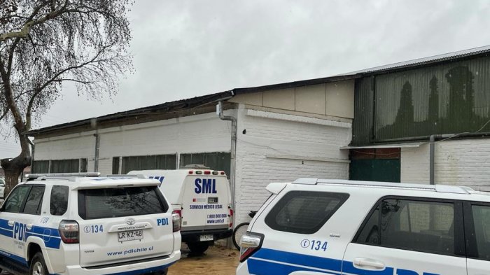 Causas son investigadas: Mujer de 74 años murió en vacunatorio de Palmilla tras recibir dosis de refuerzo