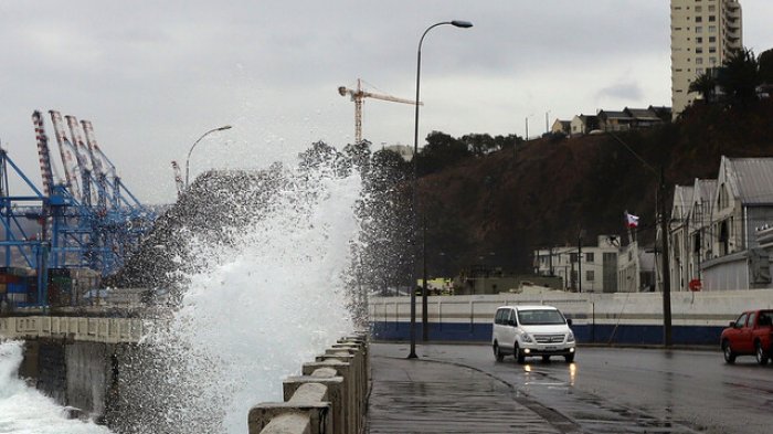 Se esperan marejadas anormales desde Corral hasta Coquimbo: Armada llama a la ciudadanía a 