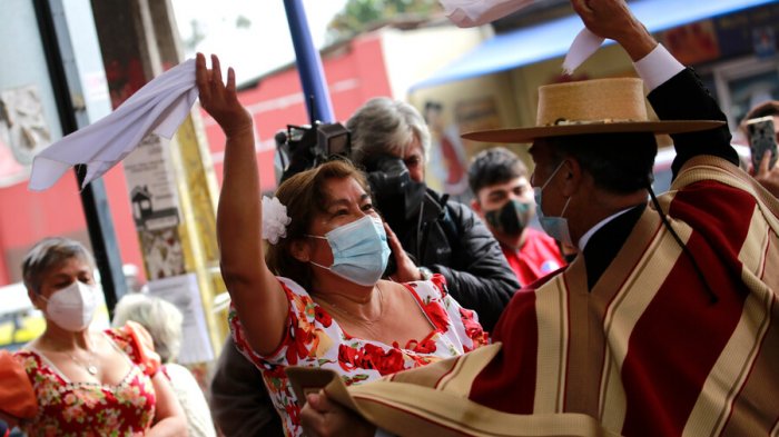 Plan 18 seguro: ¿Cuáles son los aforos para las reuniones sociales en casas y eventos?