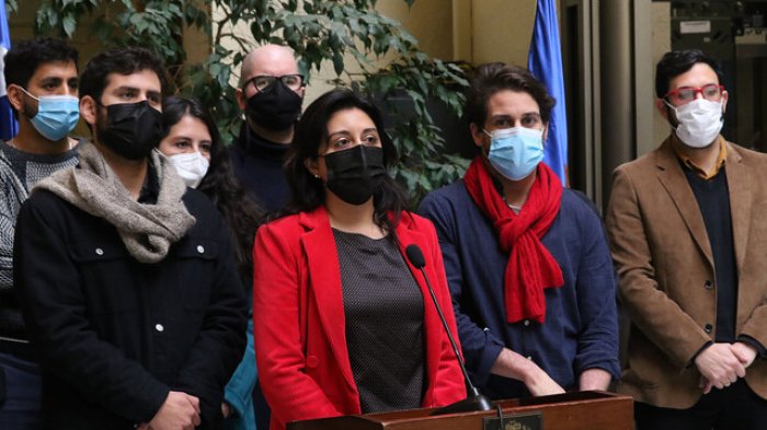 Crisis en el Frente Amplio: No declararon candidaturas a Core y le pidieron plazo adicional al Servel