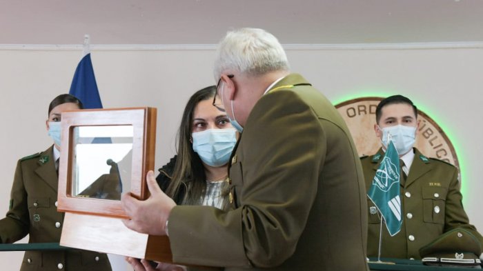 Fue baleado en Collipulli: Carabineros realizaron ceremonia de ascenso póstumo a sargento Benavides