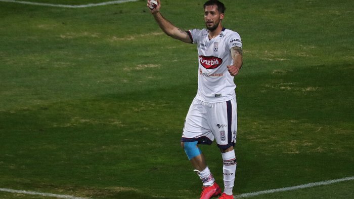 “Cállate, que te robamos Las Malvinas”: Jugador de Melipilla reveló complejo momento que vivió con un árbitro en Chile