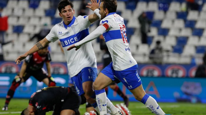 La UC despertó a tiempo y rescató un agónico empate ante Ñublense