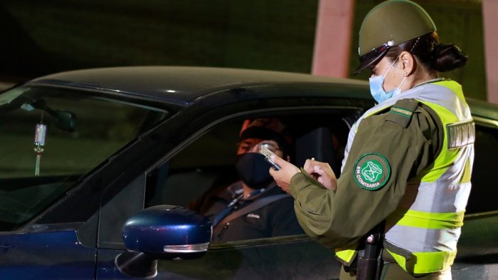 Toque de queda en RM: Faltan menos de 20 mil personas por vacunarse y Minsal podría anunciar cambio la próxima semana