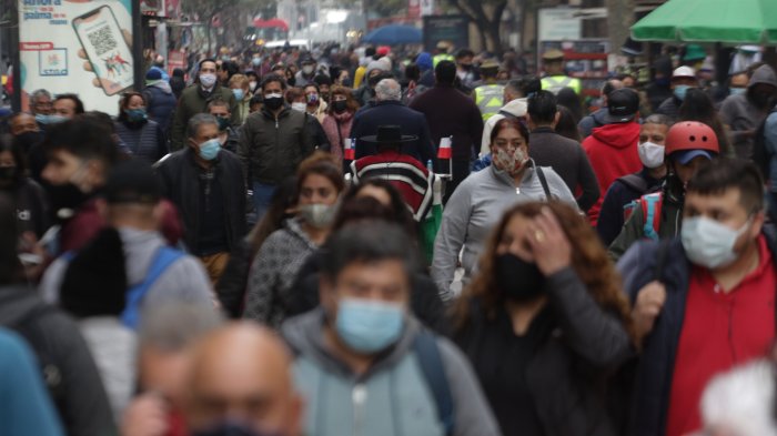 Del coronavirus al crimen y violencia: ¿Cuáles son los temas que preocupan a los chilenos?