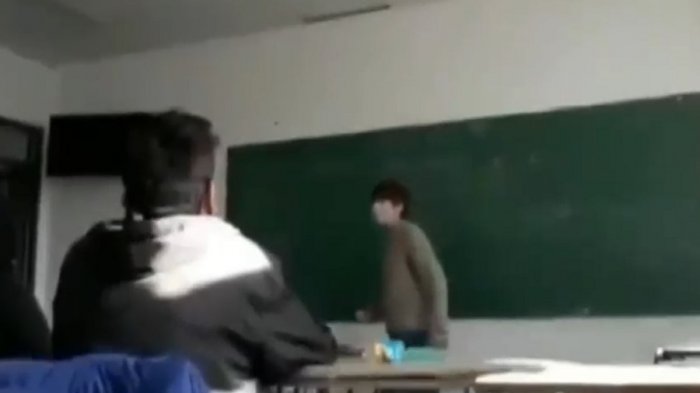 Acusan de adoctrinamiento a profesora argentina: Defendió al Kirchnerismo a gritos durante una clase