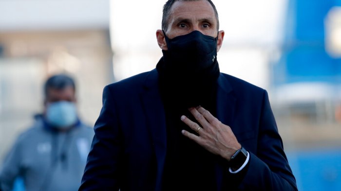 No va más: Universidad Católica oficializó la salida de Gustavo Poyet