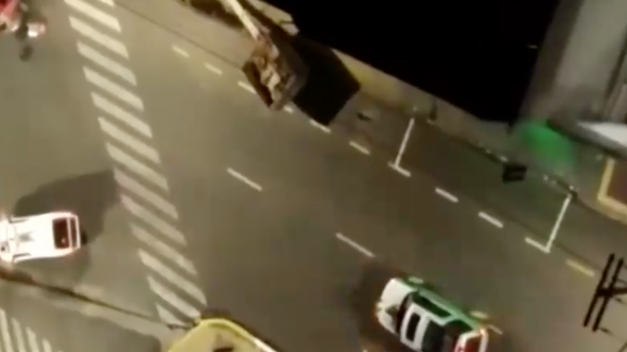 Explosivos y disparos: Delincuentes se tomaron una ciudad para robar bancos y tiendas