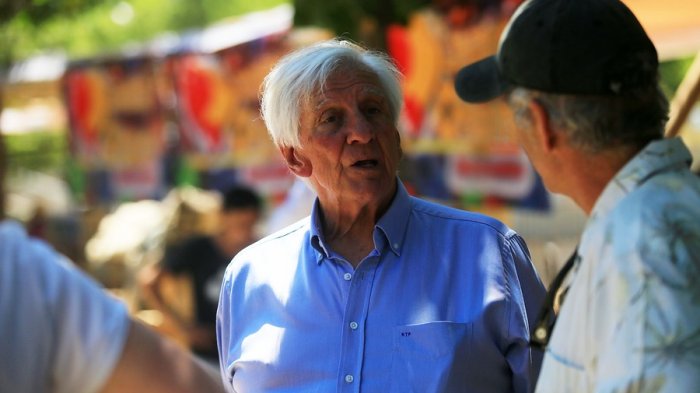 Irregularidades en Vitacura: Funcionaria declaró que entregaba dinero en efectivo a ex alcalde Torrealba