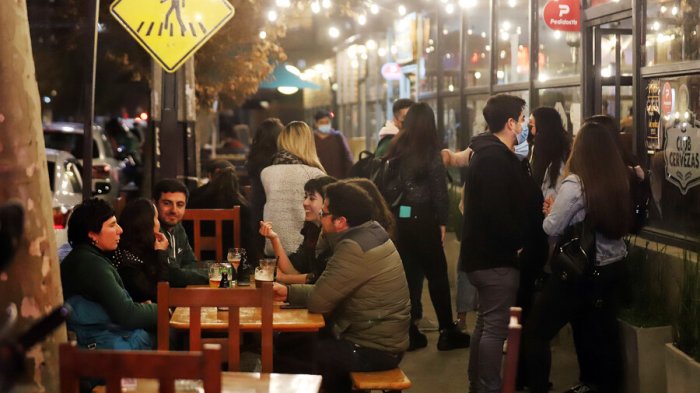 Rubro gastronómico y transporte: Los servicios que extenderán su horario tras modificación al toque de queda