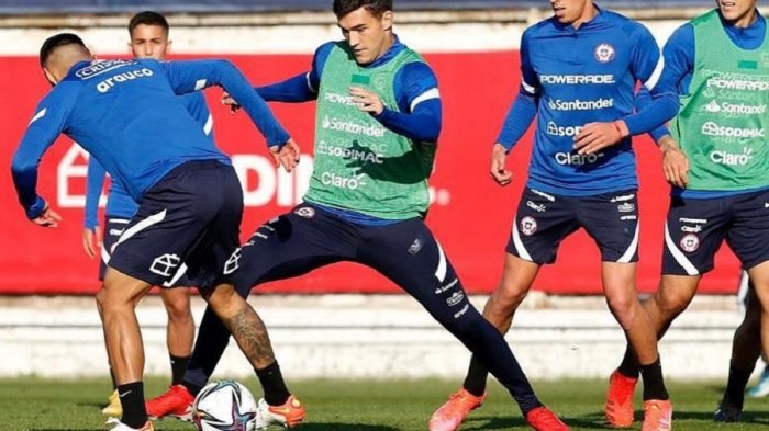 Robbie Robinson dejó la concentración de la Roja: 