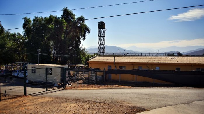 Gendarmería confirma la muerte de interno del penal Punta Peuco a causa de COVID-19