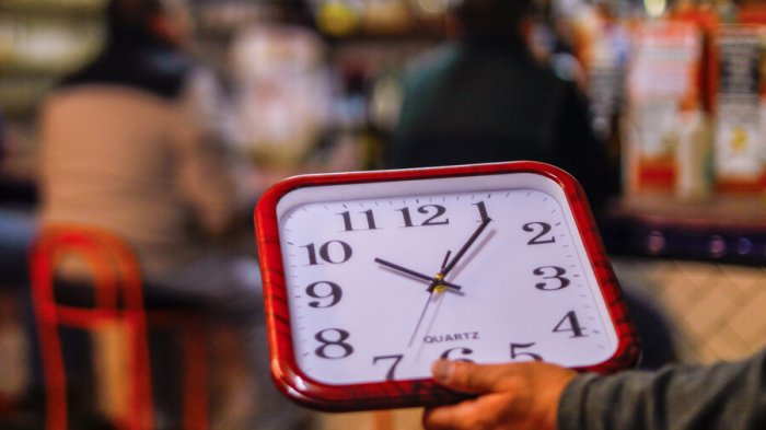 Horario de verano: ¿Dónde revisar la hora oficial que rige en todo Chile?