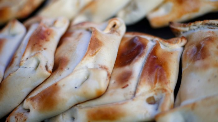 Fiestas Patrias 2021: Cronistas gastronómicos eligieron la mejor empanada de la Región Metropolitana