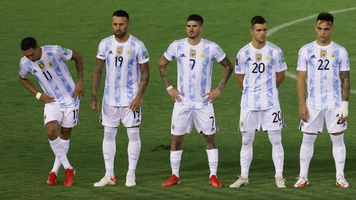 Regulador sanitario interrumpe partido entre Argentina y Brasil: Pide deportación de 4 jugadores albicelestes