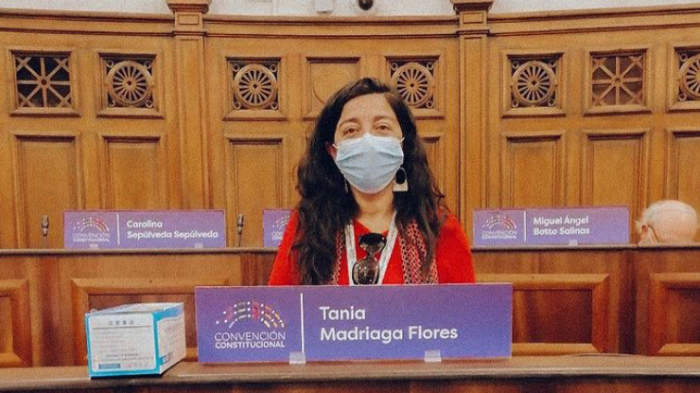 Loncón confirma que Tania Madriaga será la reemplazante de Rojas Vade en la vicepresidencia de la CC