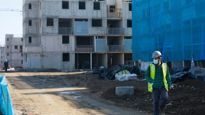 ¿Cuáles son los documentos necesarios para postular al IFE Laboral y qué requisitos contempla?