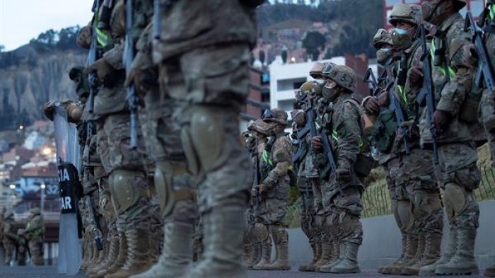 Bolivia por militares detenidos en Colchane: 