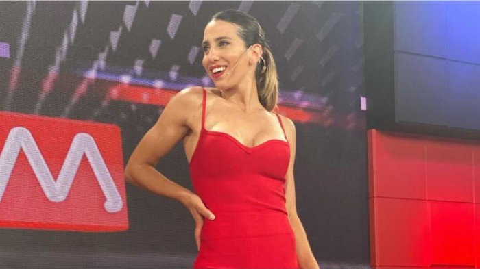 Polémica en Argentina por cierre de campaña de Cinthia Fernández: Mostró su ropa interior frente al Congreso