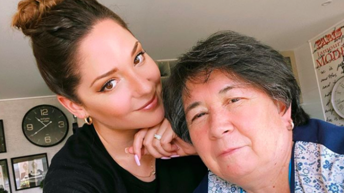 Kel Calderón mostró su preocupación a reacción que presentó Nancy Huenupe tras recibir dosis de refuerzo