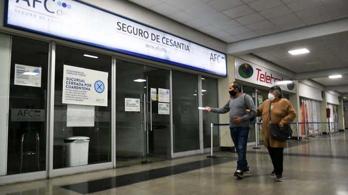 Ayudas económicas y beneficios para cesantes: Revisa los aportes que pueden recibir