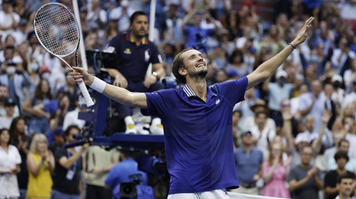 Medvedev obtuvo su primer Grand Slam y dejó sin récord a Djokovic tras ganar el US Open