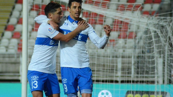 La UC logró trabajado triunfo sobre Curicó como forastero y trepó al subliderato