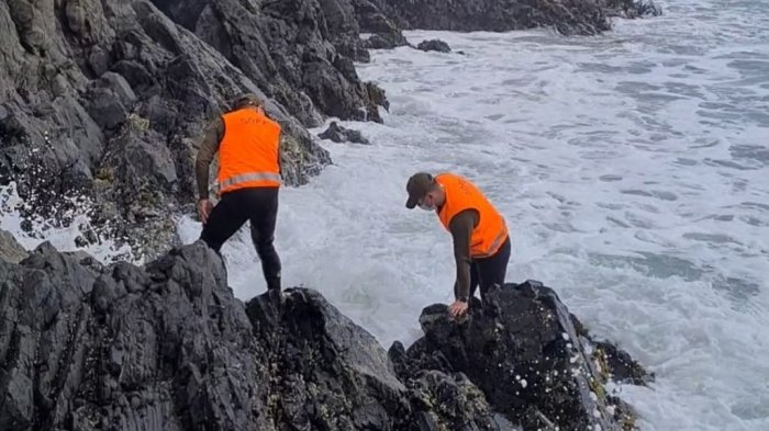 Continúa búsqueda de desaparecidos en Cobquecura: Encuentran ropa en cercanías de las cavernas