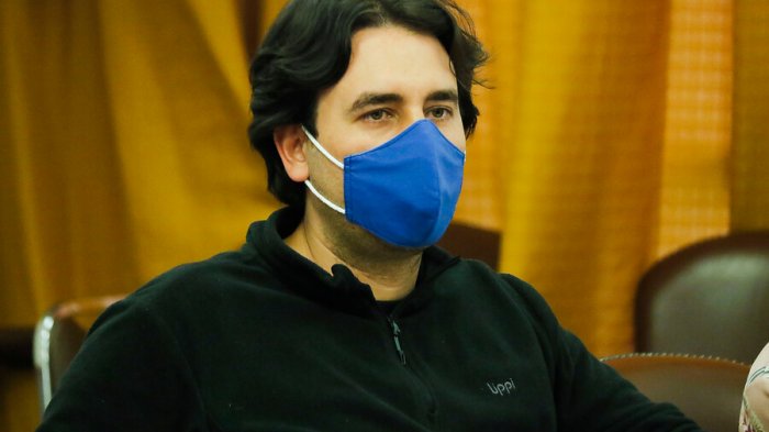 Diputado Mirosevic pide poner fin al toque de queda: “No hay fundamentación sanitaria